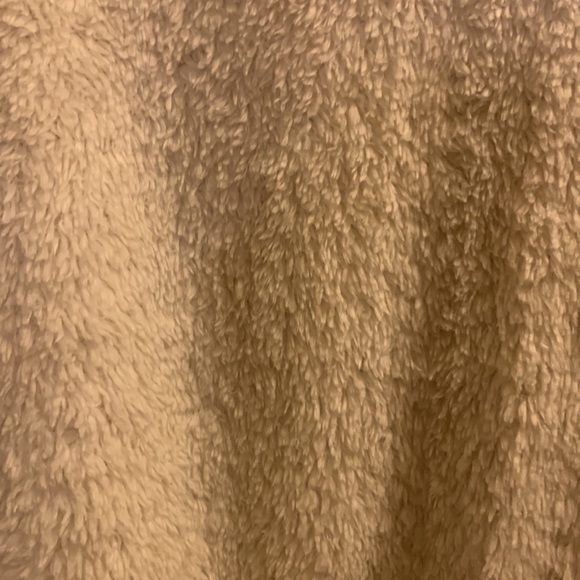 Cream Colored Bath Robe Size Large / XL - Picture 6 of 6